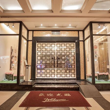 Mila Hotel Taichung Exterior photo