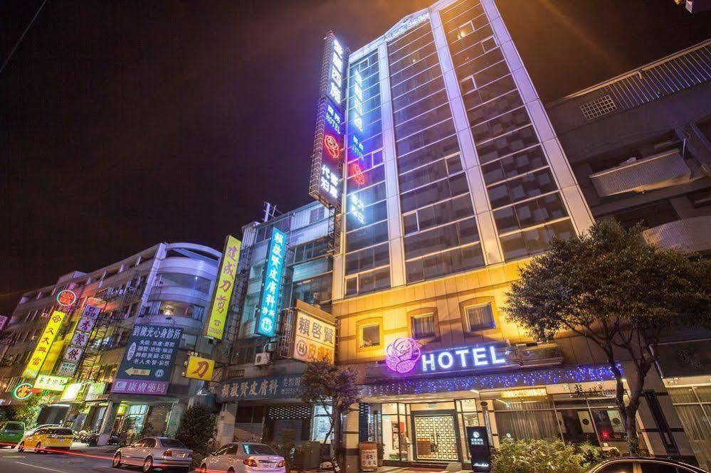 Mila Hotel Taichung Exterior photo