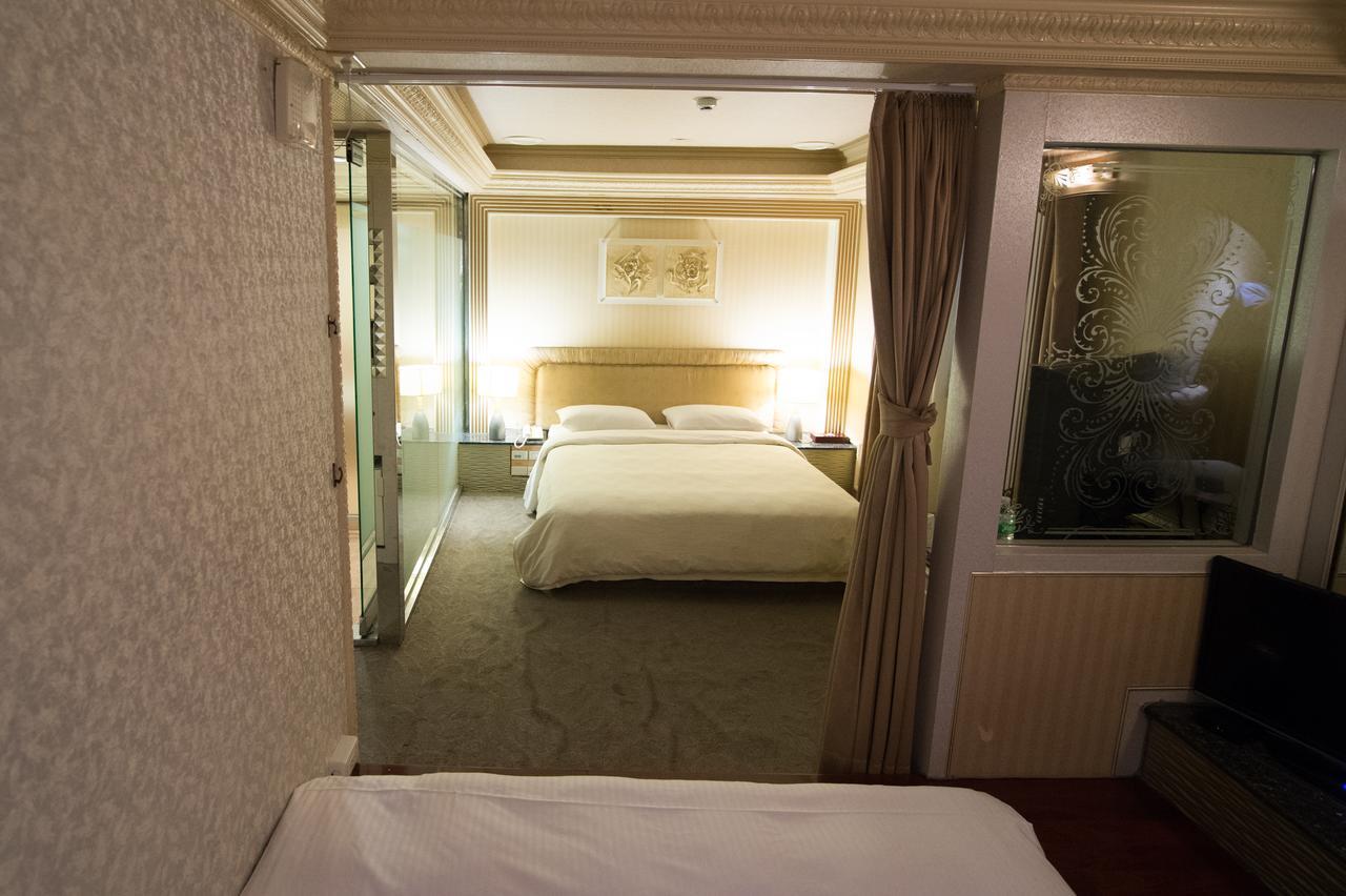Mila Hotel Taichung Exterior photo